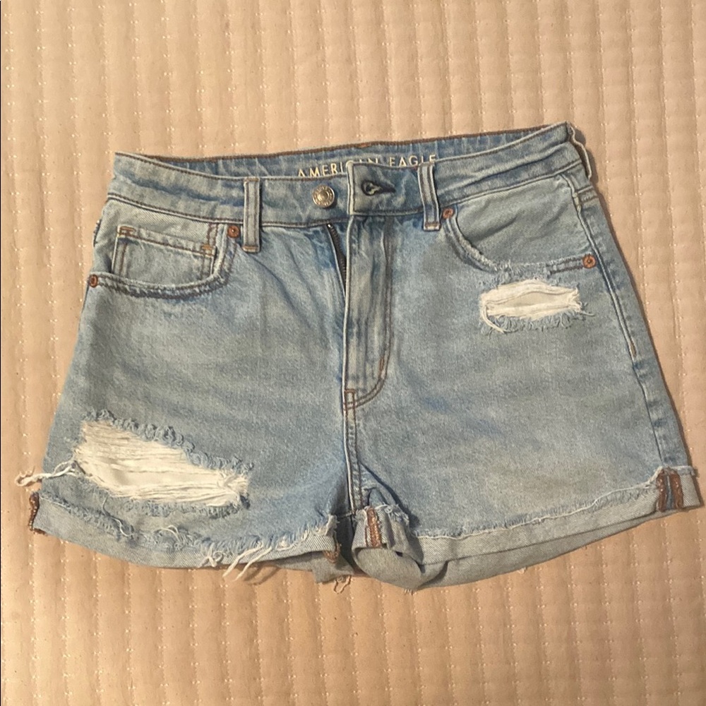 American Eagle Outfitters - Women’s Light Wash Distressed Jean Cut-Off Shorts